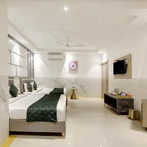  Hotel Delhi 37 By Star Group Near Delhi Airport India
